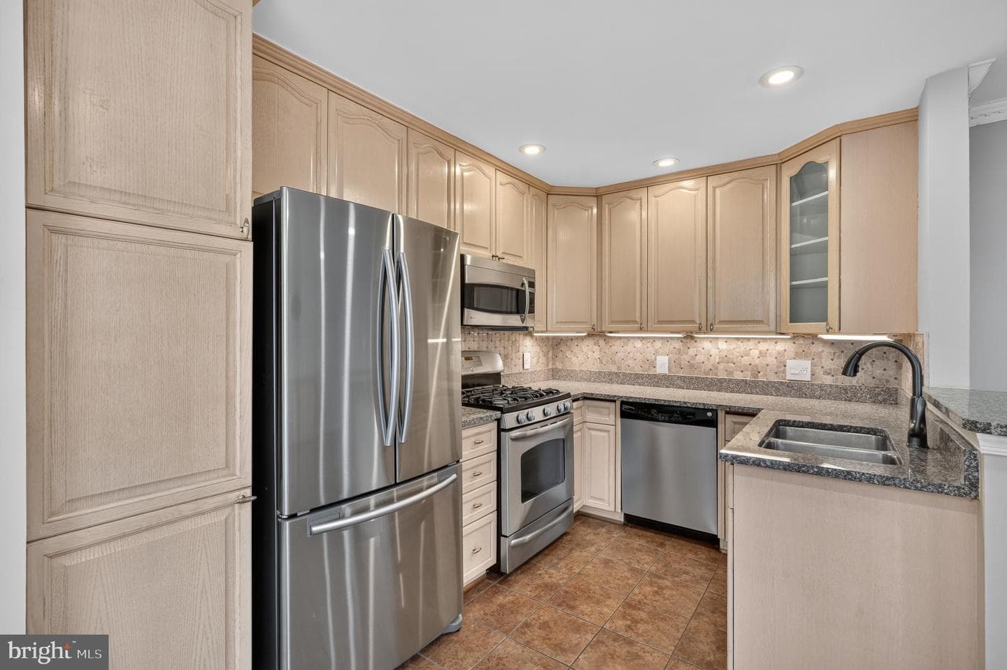 4659 Lambert Drive photo 9