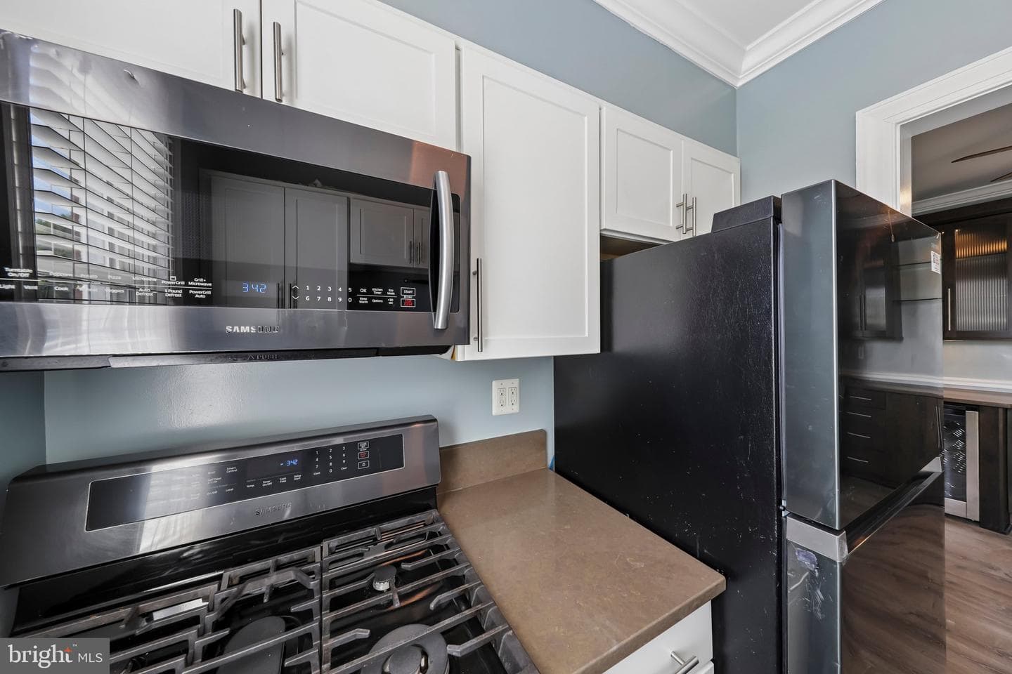 906 S Washington St # 207 photo 11