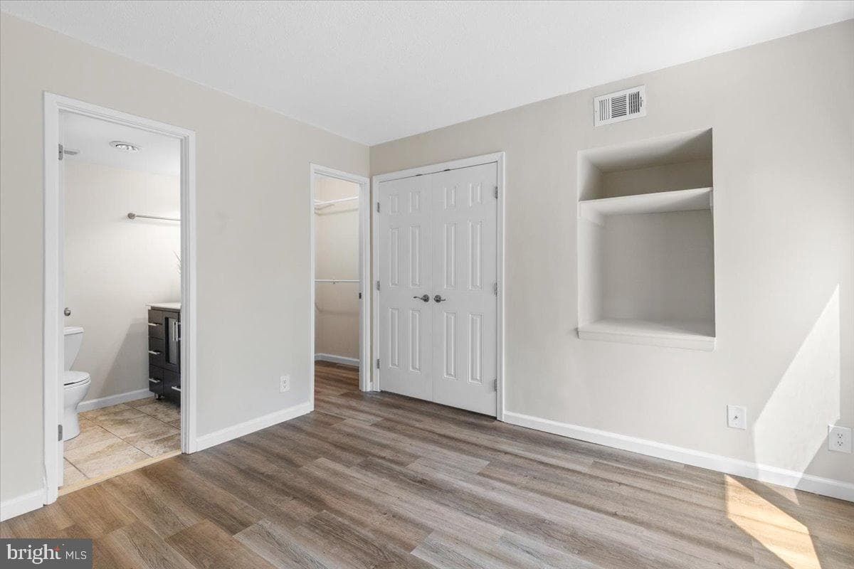 309 Yoakum Parkway #204 photo 14