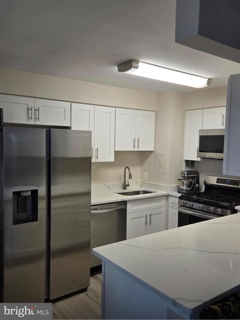 16 S Van Dorn St # 607 photo 6