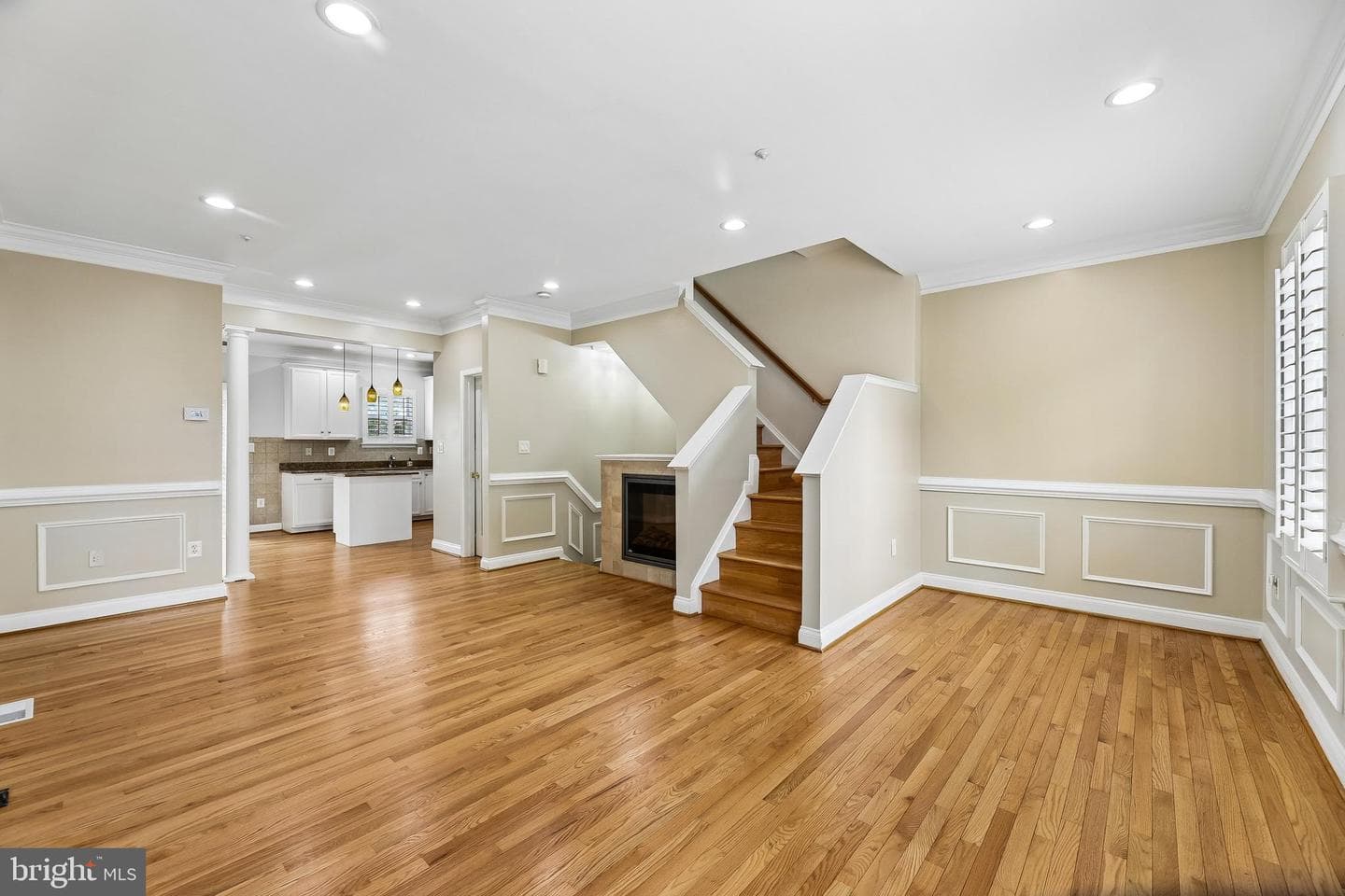 113 Meadows Lane photo 15