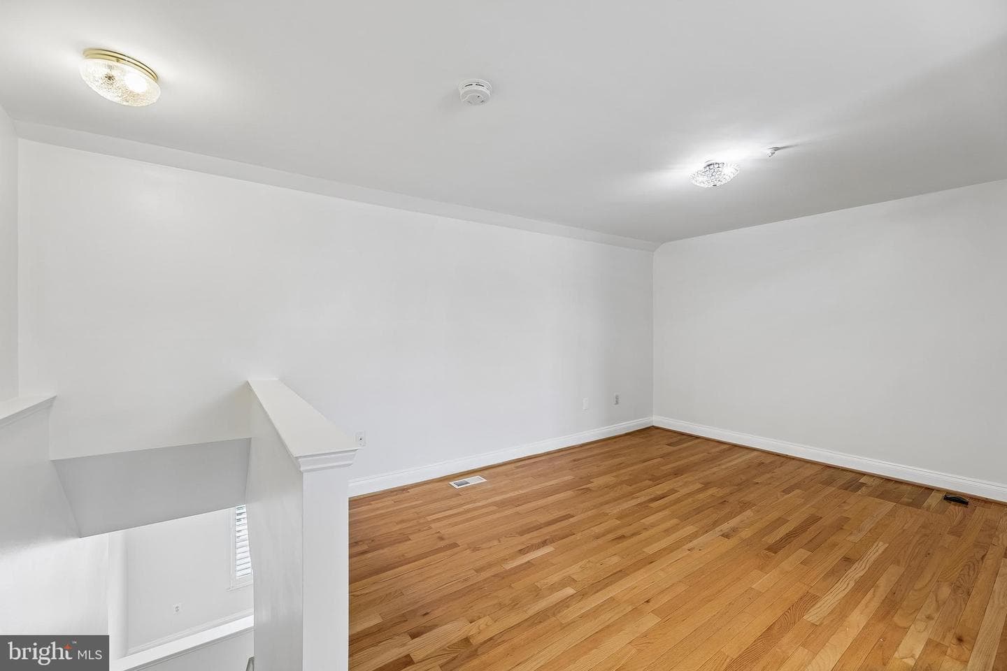 113 Meadows Lane photo 36