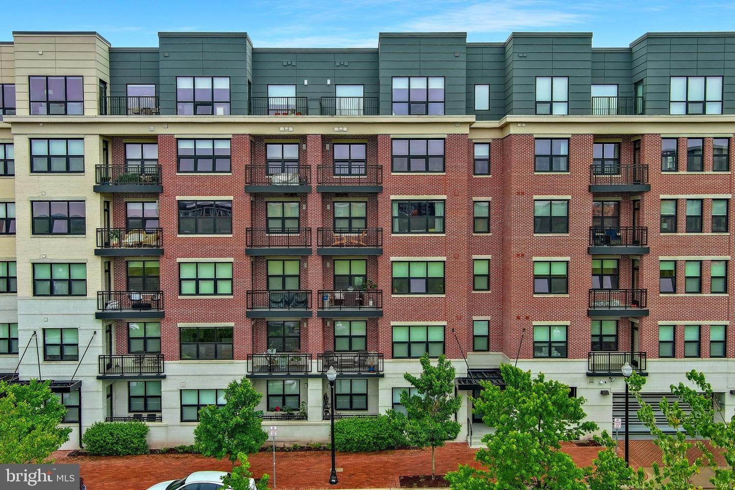 701 Swann Avenue #511 photo 32