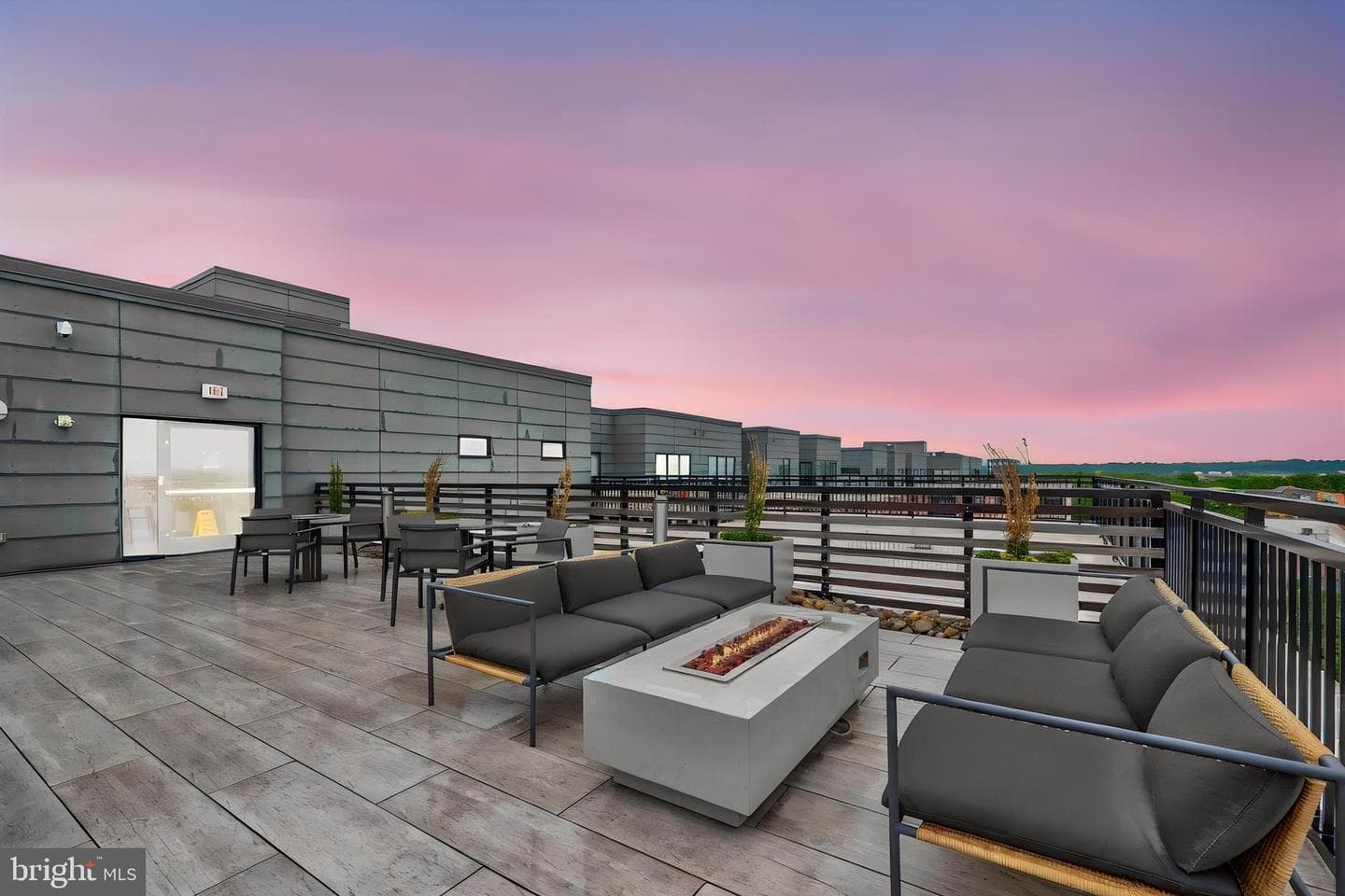 701 Swann Avenue #511 photo 39
