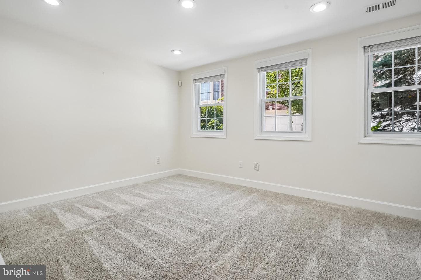 4625 Knight Place photo 57