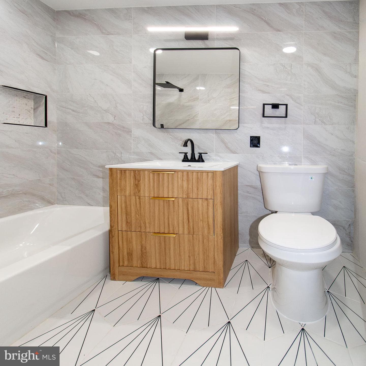 3320 S 28th Street #402 photo 8