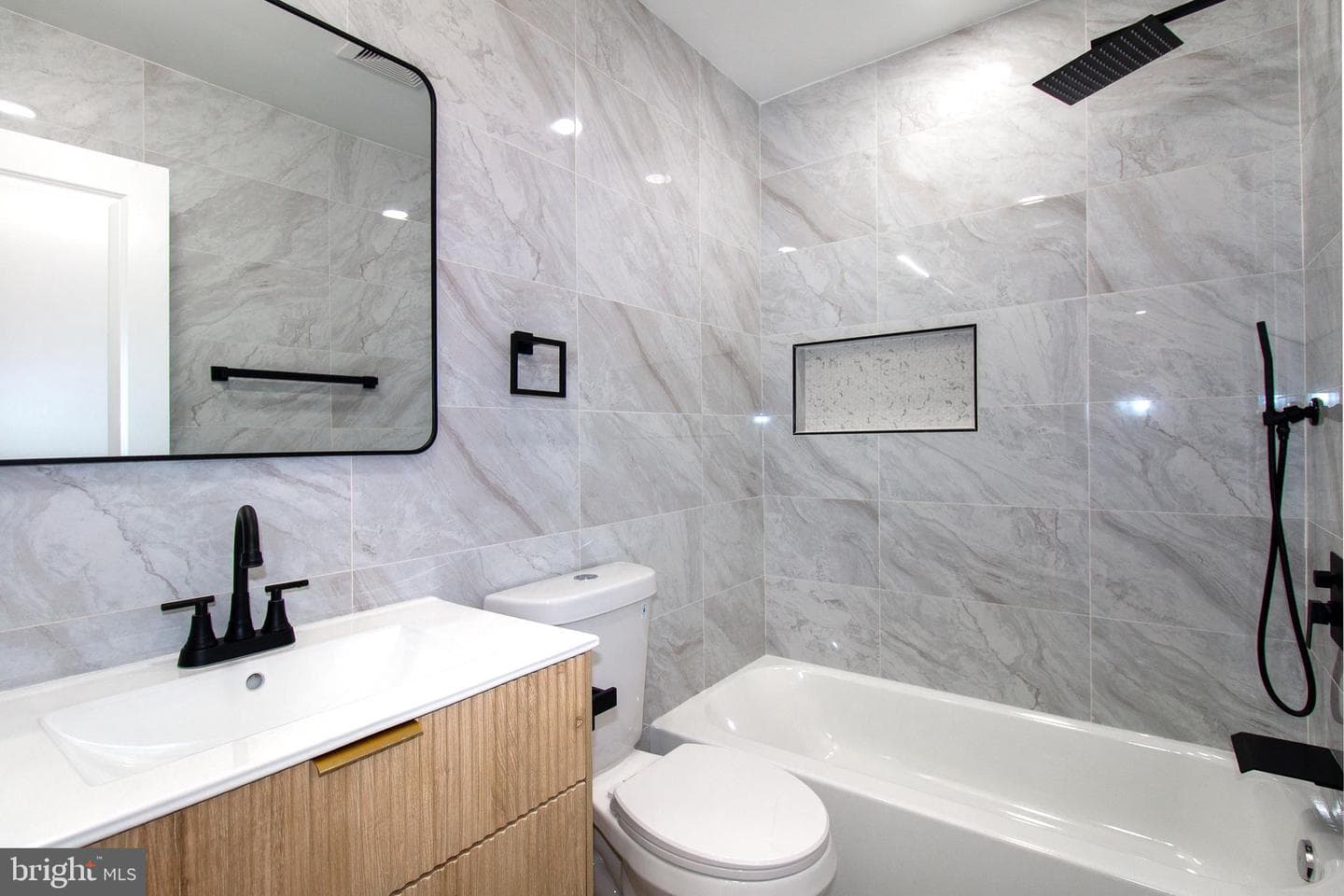 3340 S 28th Street #403 photo 11