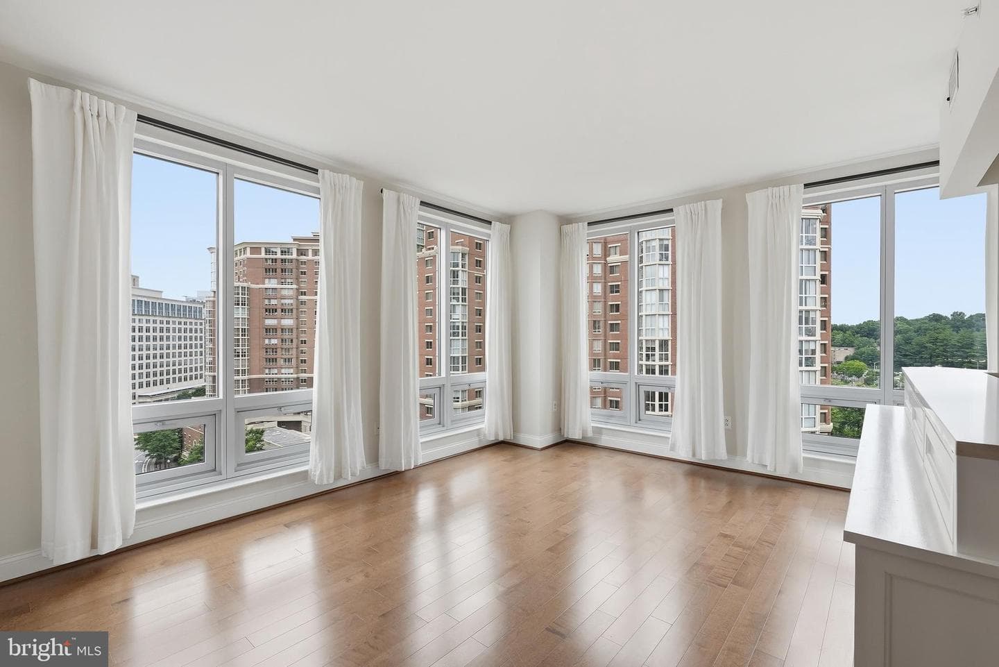 2050 Jamieson Avenue #1008, Alexandria