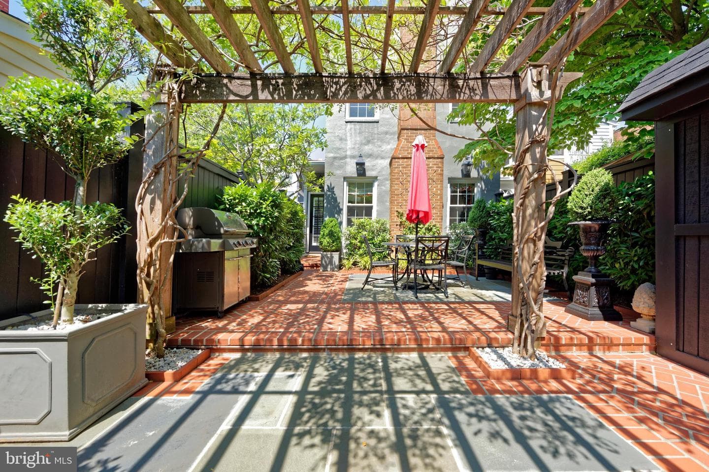 624 S Saint Asaph Street photo 40