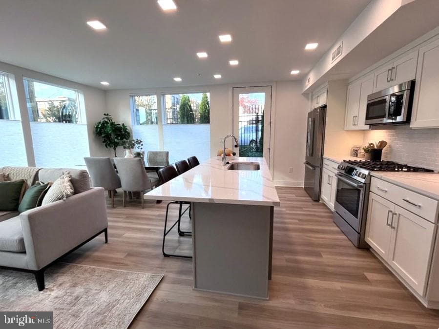 701 N Henry Street #205, Alexandria