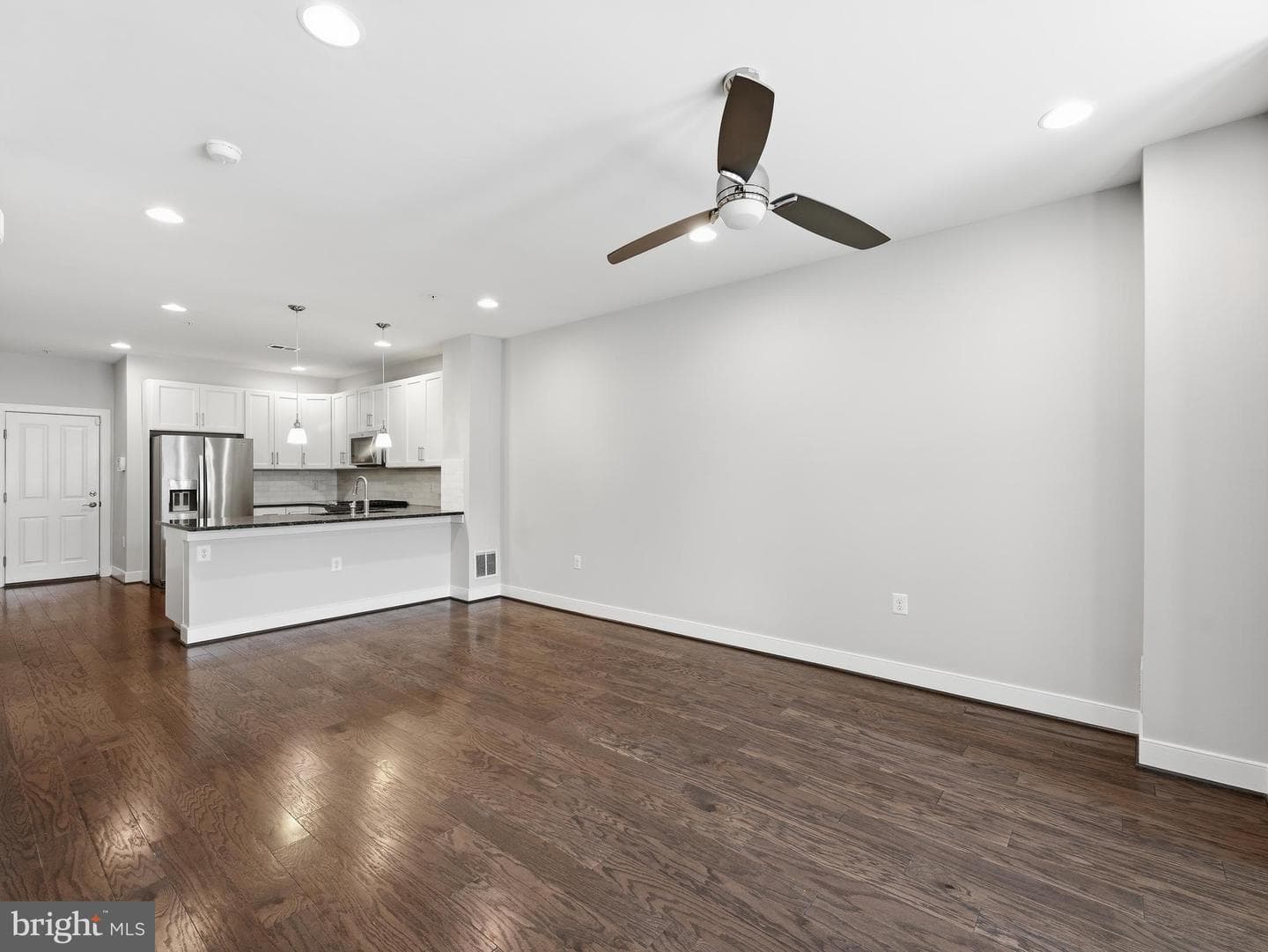 1912 Potomac Avenue #101 photo 3