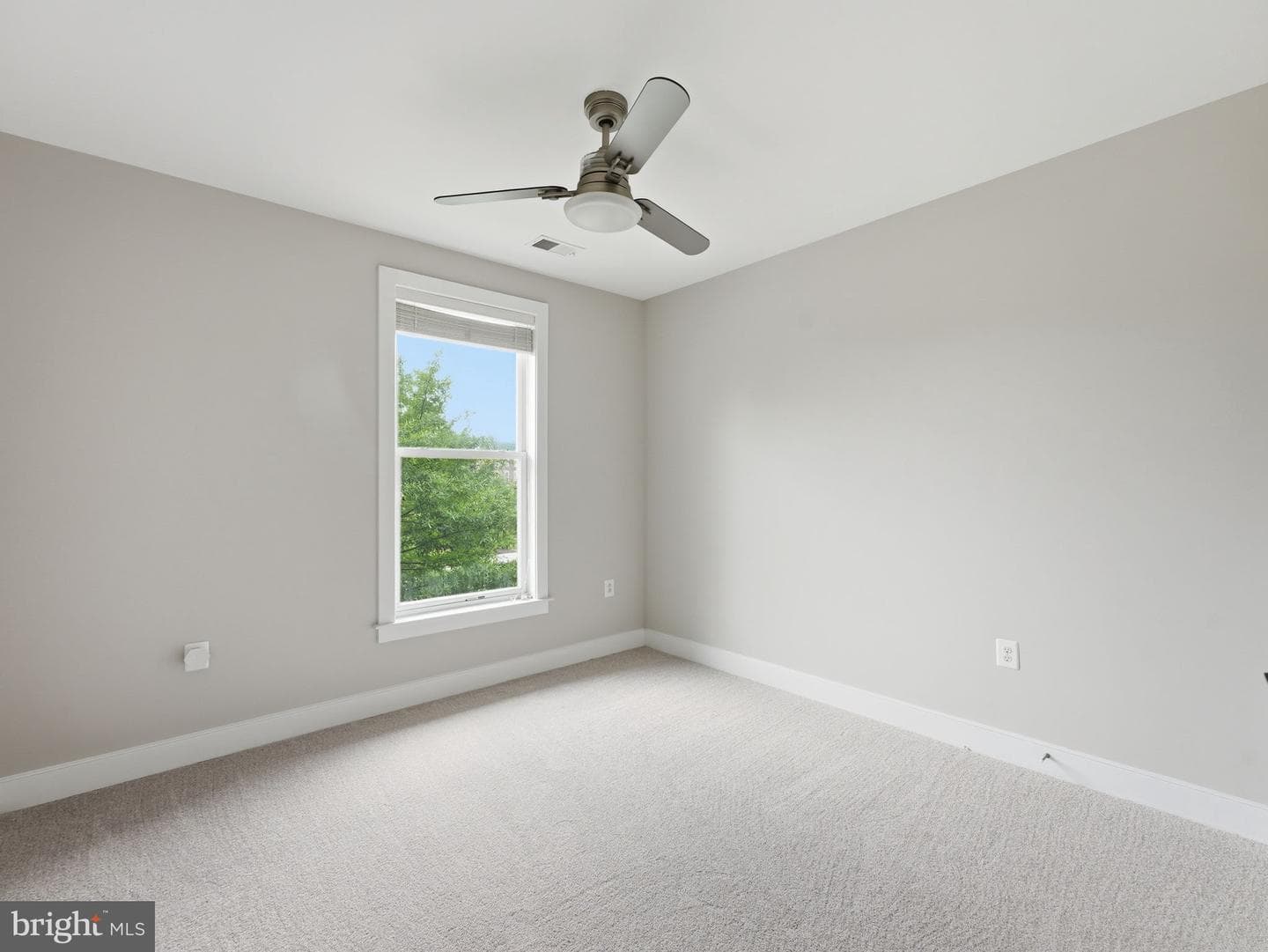 1912 Potomac Avenue #101 photo 30
