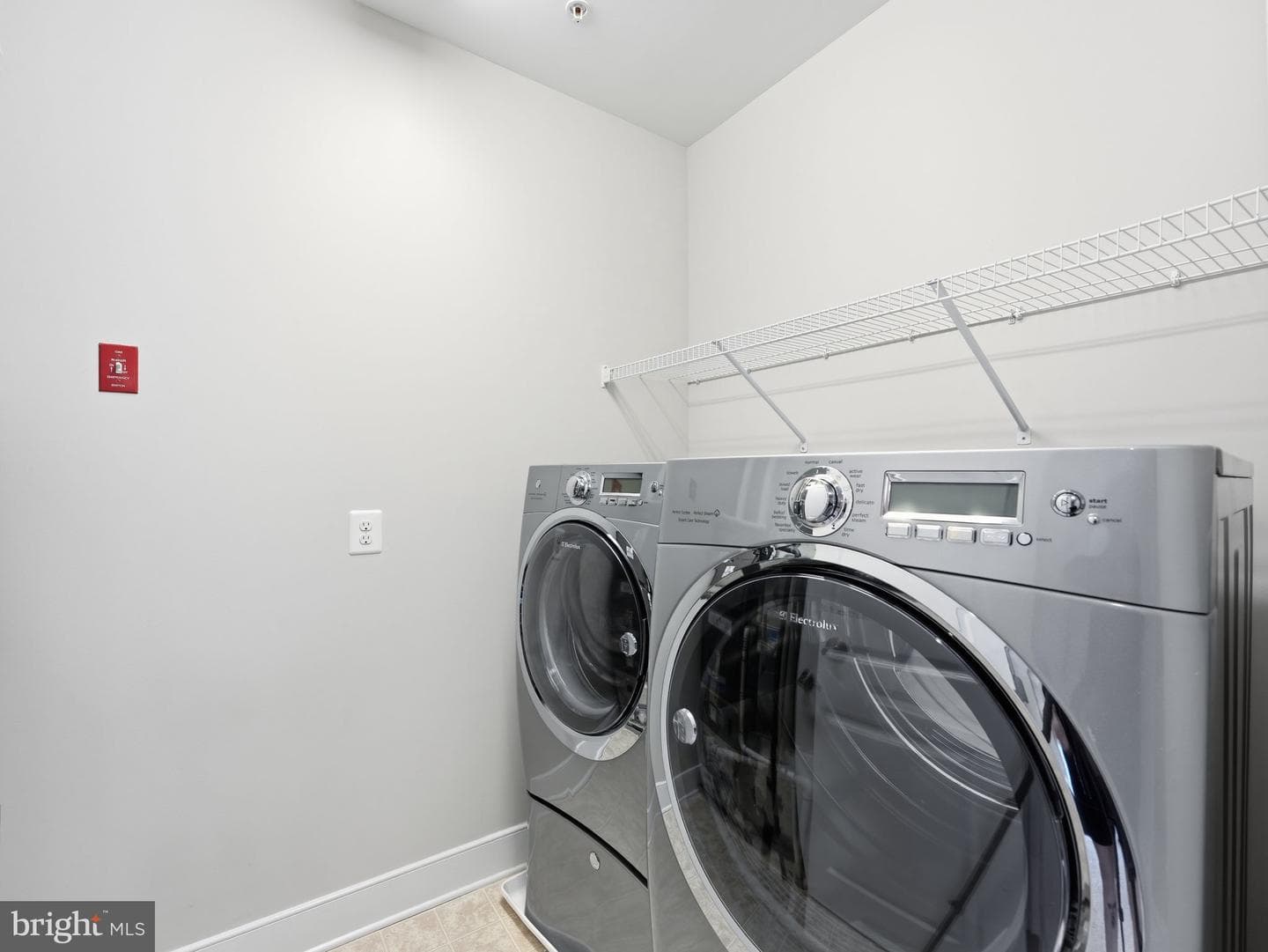 1912 Potomac Avenue #101 photo 32