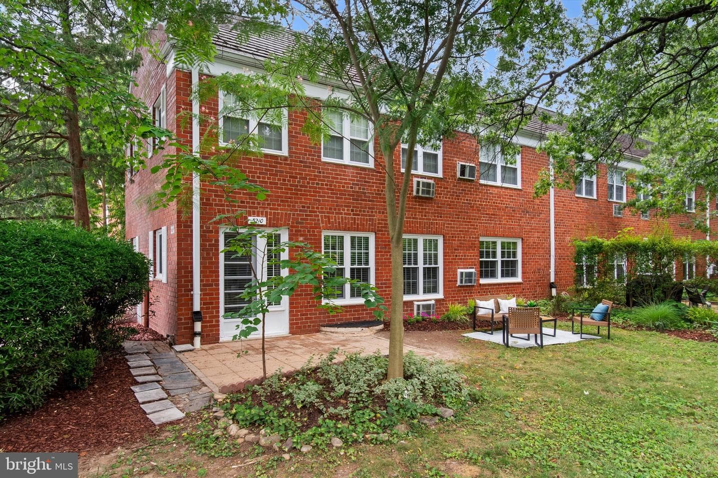 3210 Martha Custis Drive photo 21