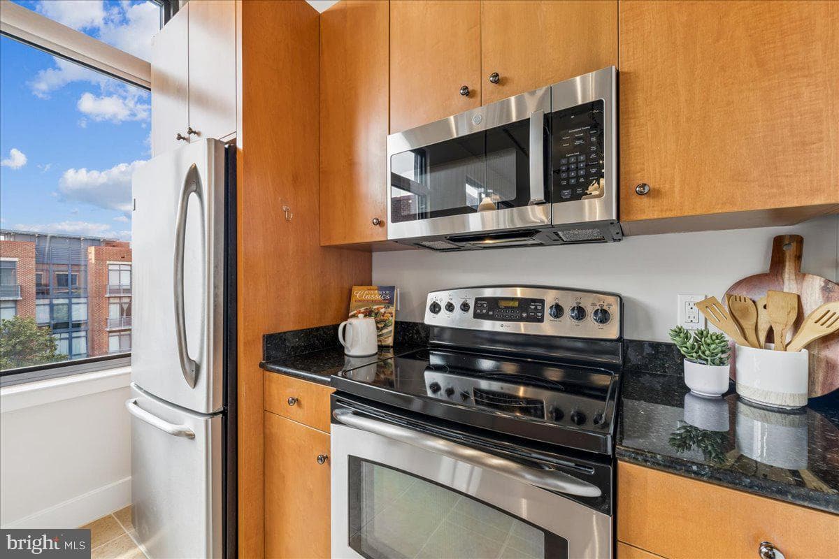520 John Carlyle #429 photo 10