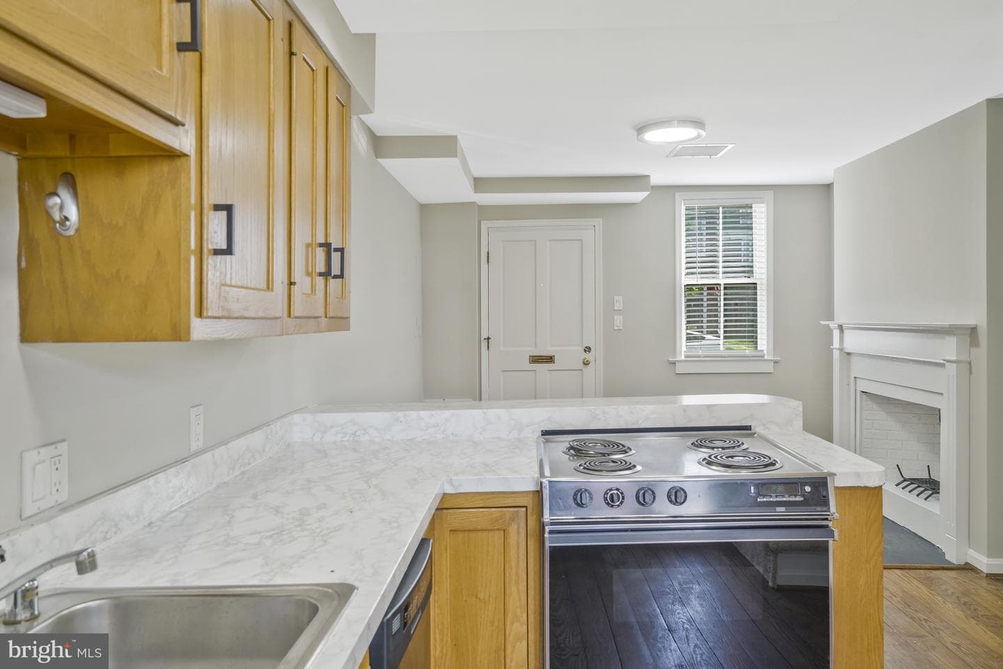 206 N Payne Street N photo 11
