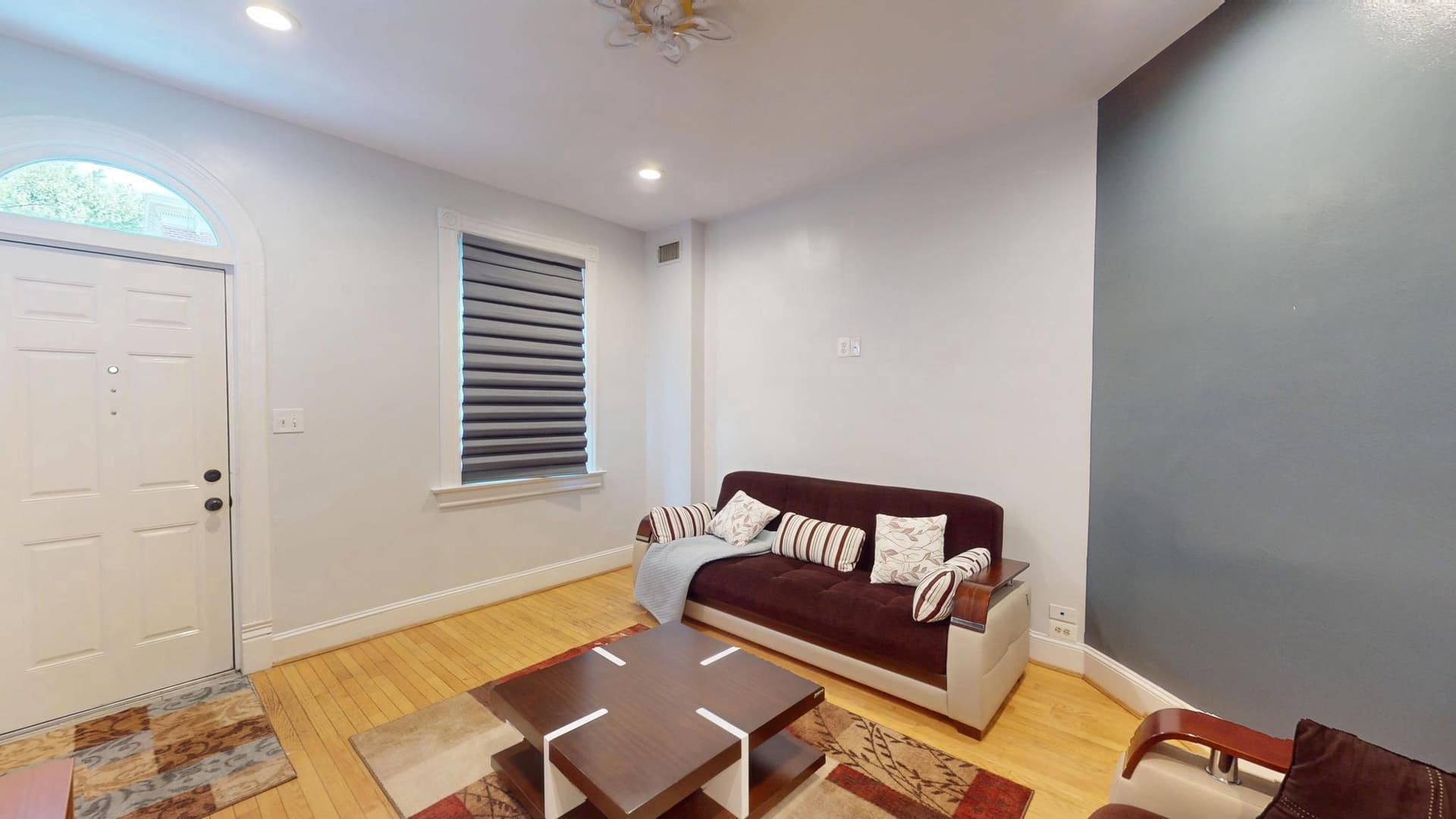 1525 King Street photo 4