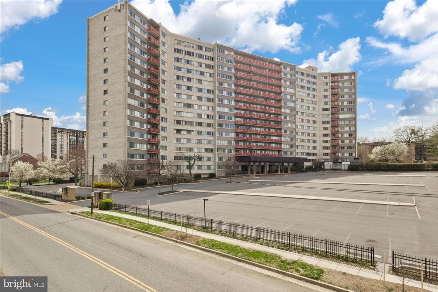 5340 Holmes Run Parkway #904 photo 39