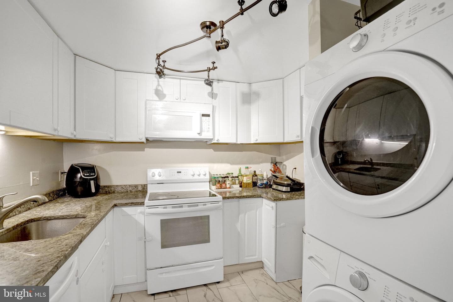 6300 Stevenson Avenue #321 photo 10