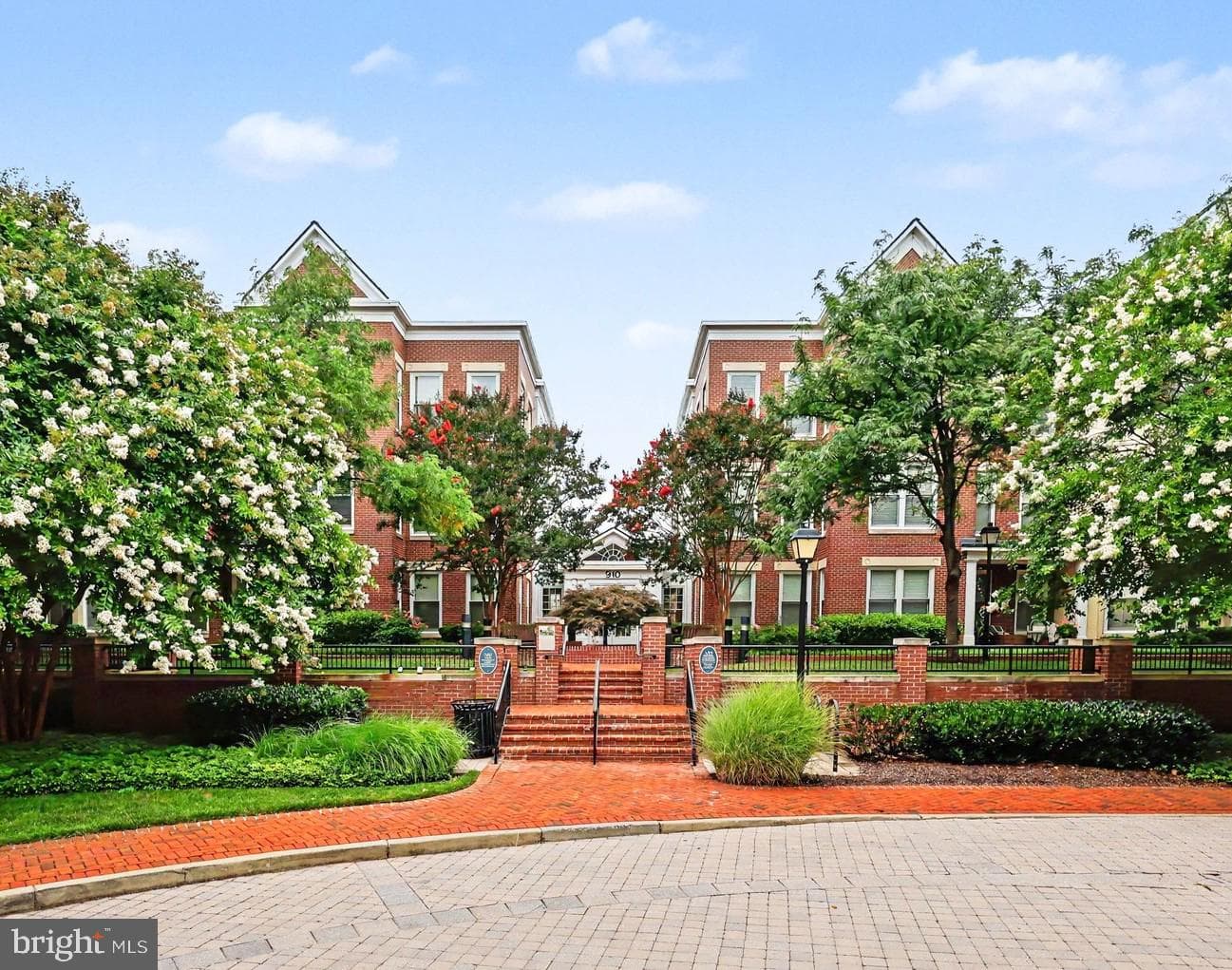910 Powhatan Street #303s, Alexandria