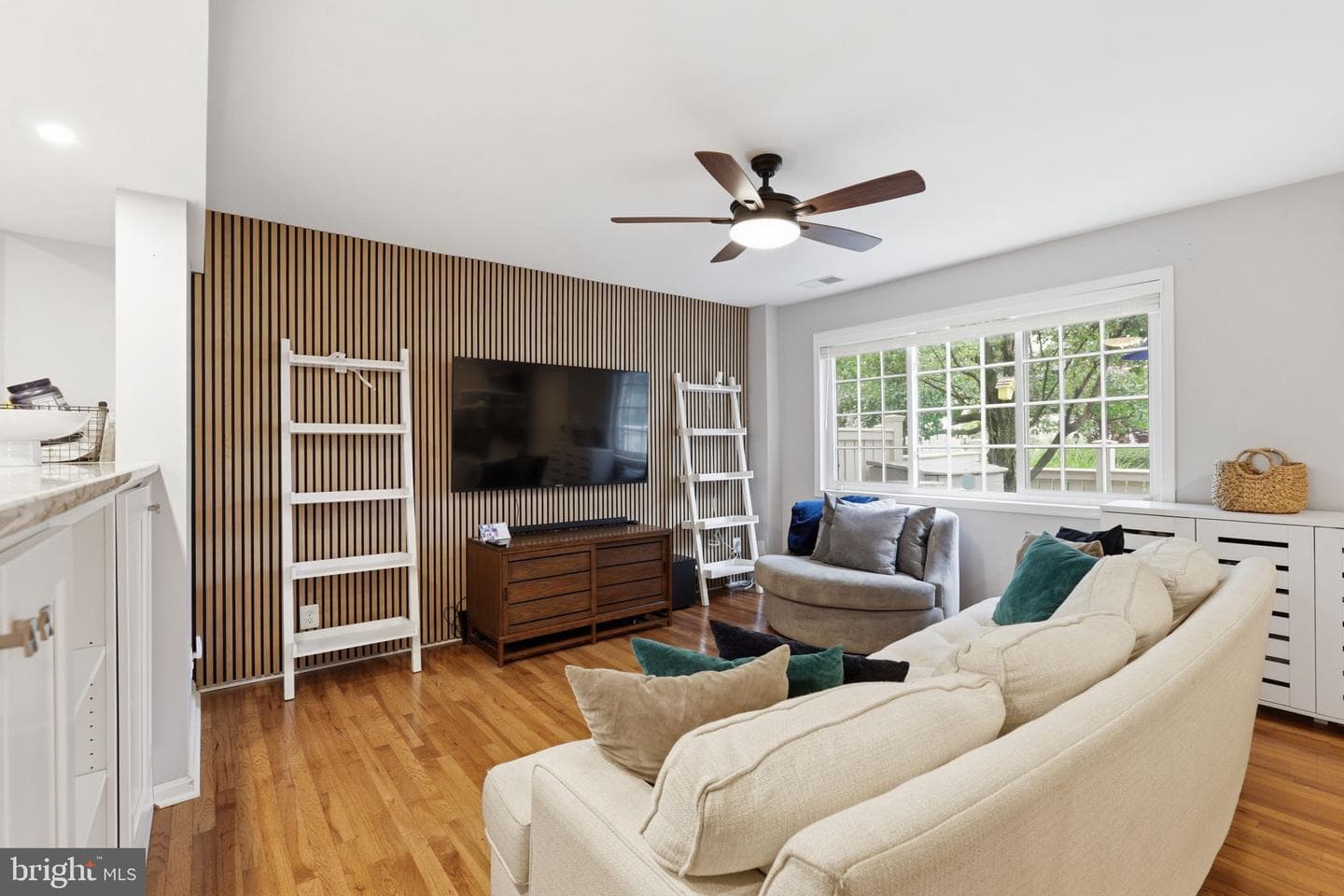 1545 N Van Dorn photo 5