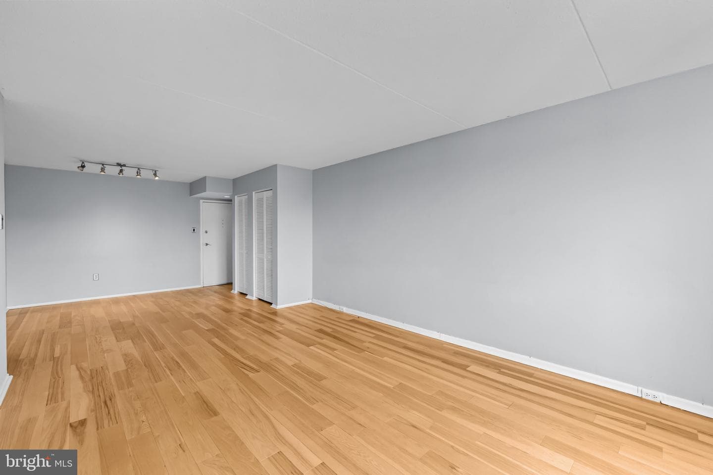 6300 Stevenson Avenue #1015 photo 3