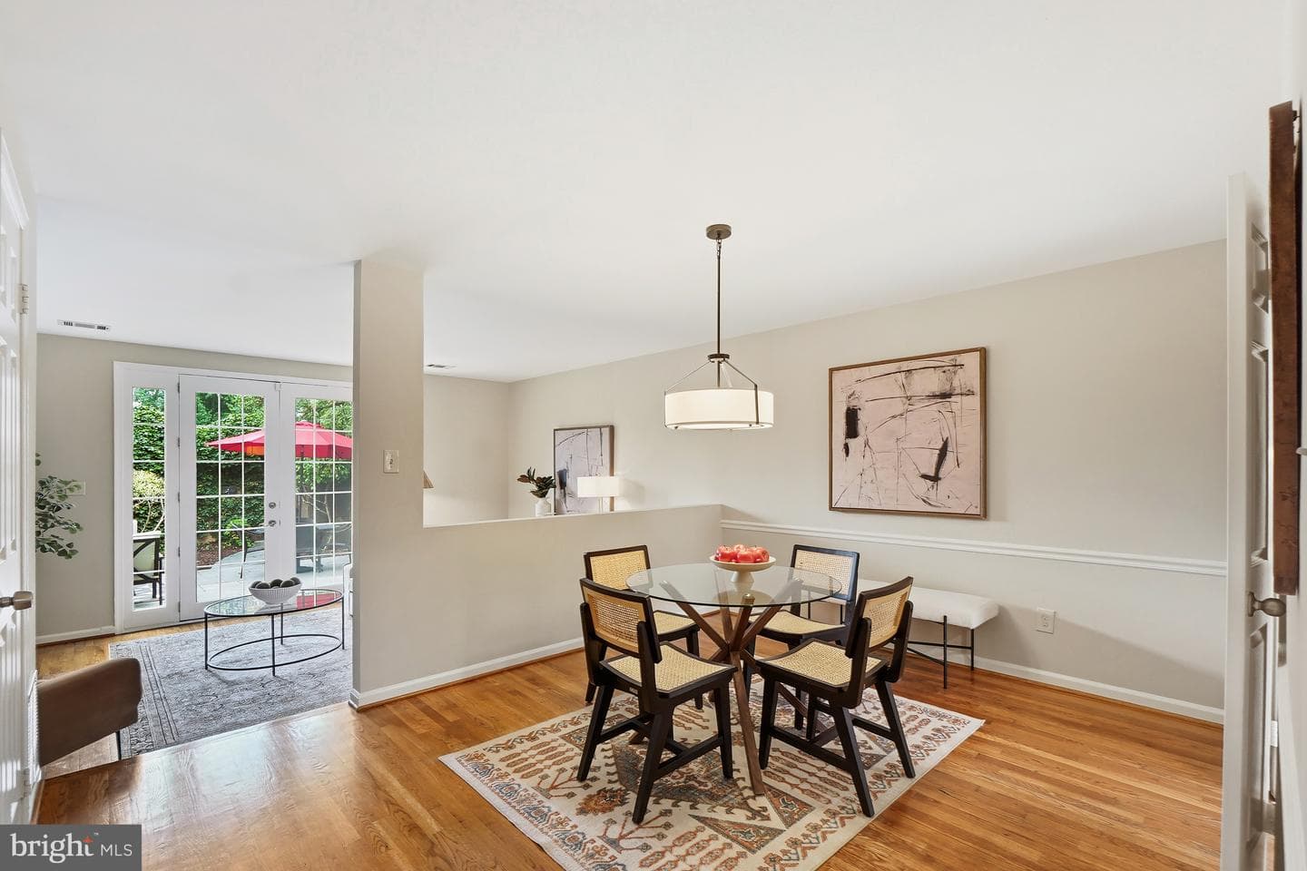 404 Glebe Road W photo 8