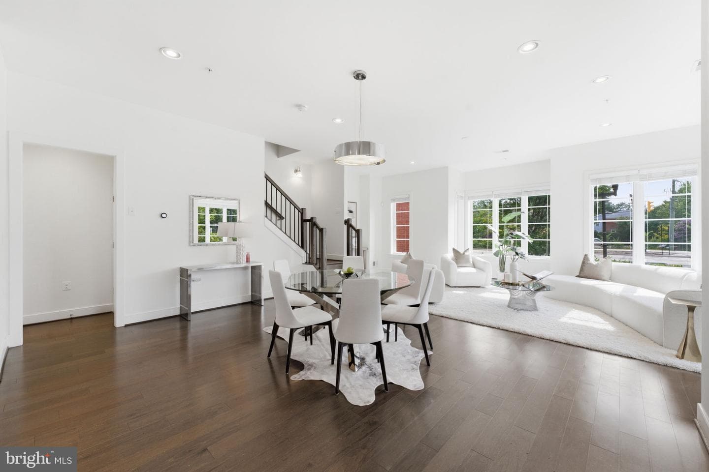 611 Howell photo 10