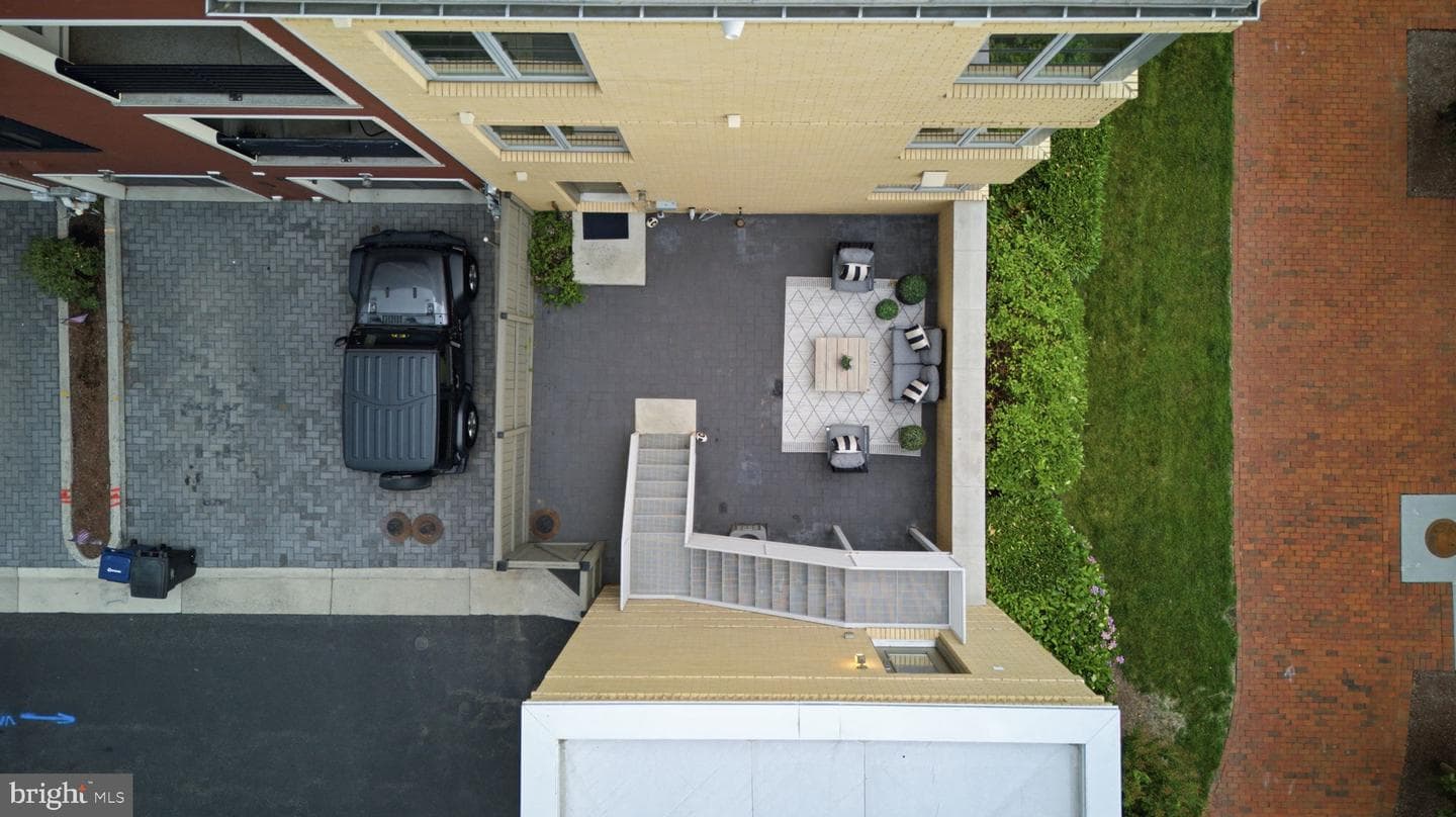 611 Howell photo 61