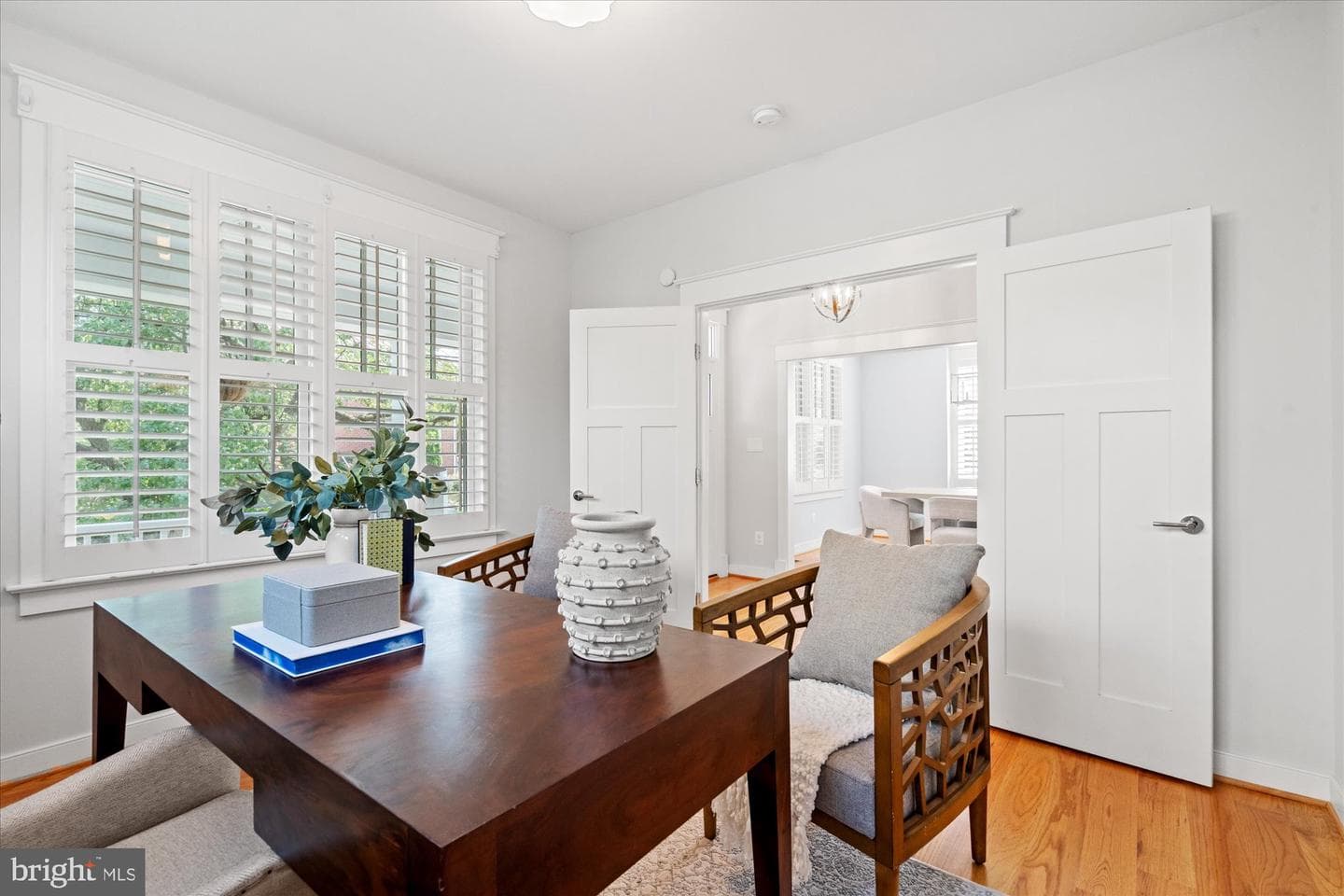 508 E Custis Avenue photo 28