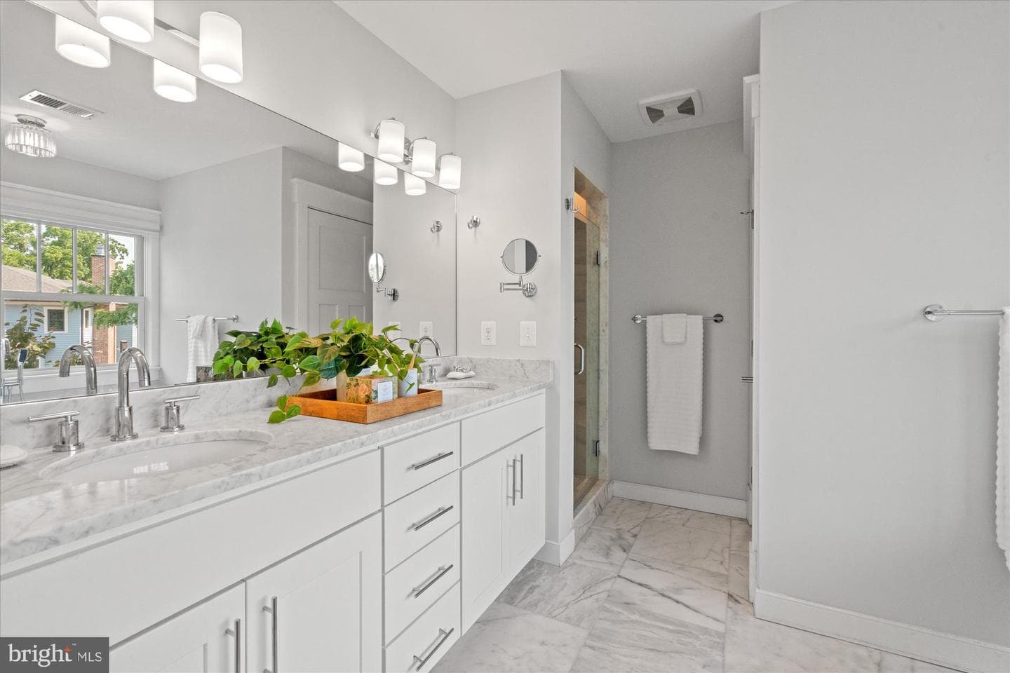 508 E Custis Avenue photo 44