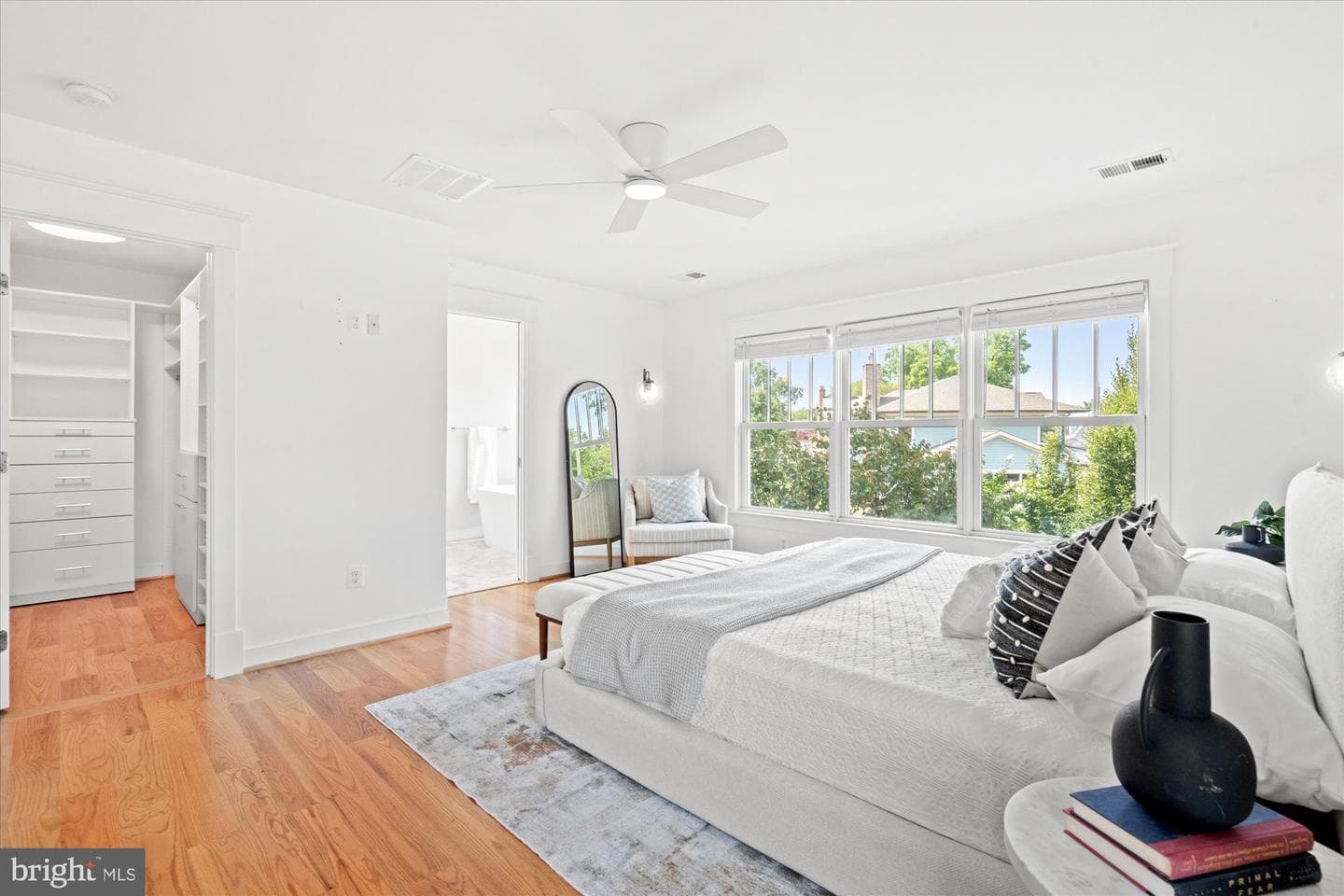 508 E Custis Avenue photo 47