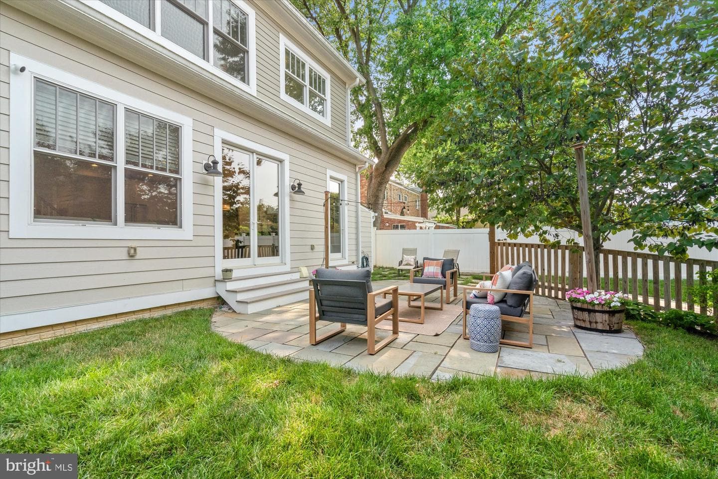 508 E Custis Avenue photo 60