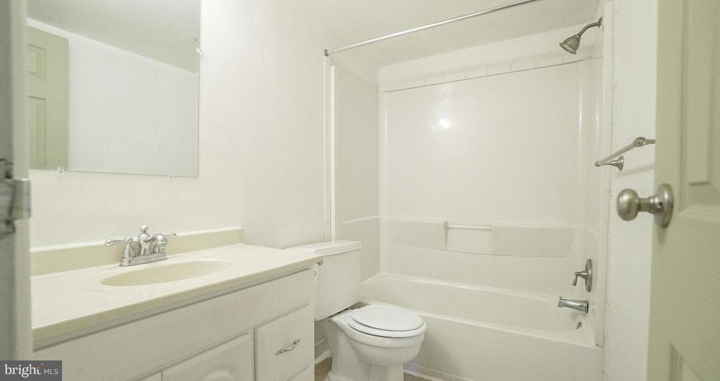 525 N Armistead Street N #302 photo 10