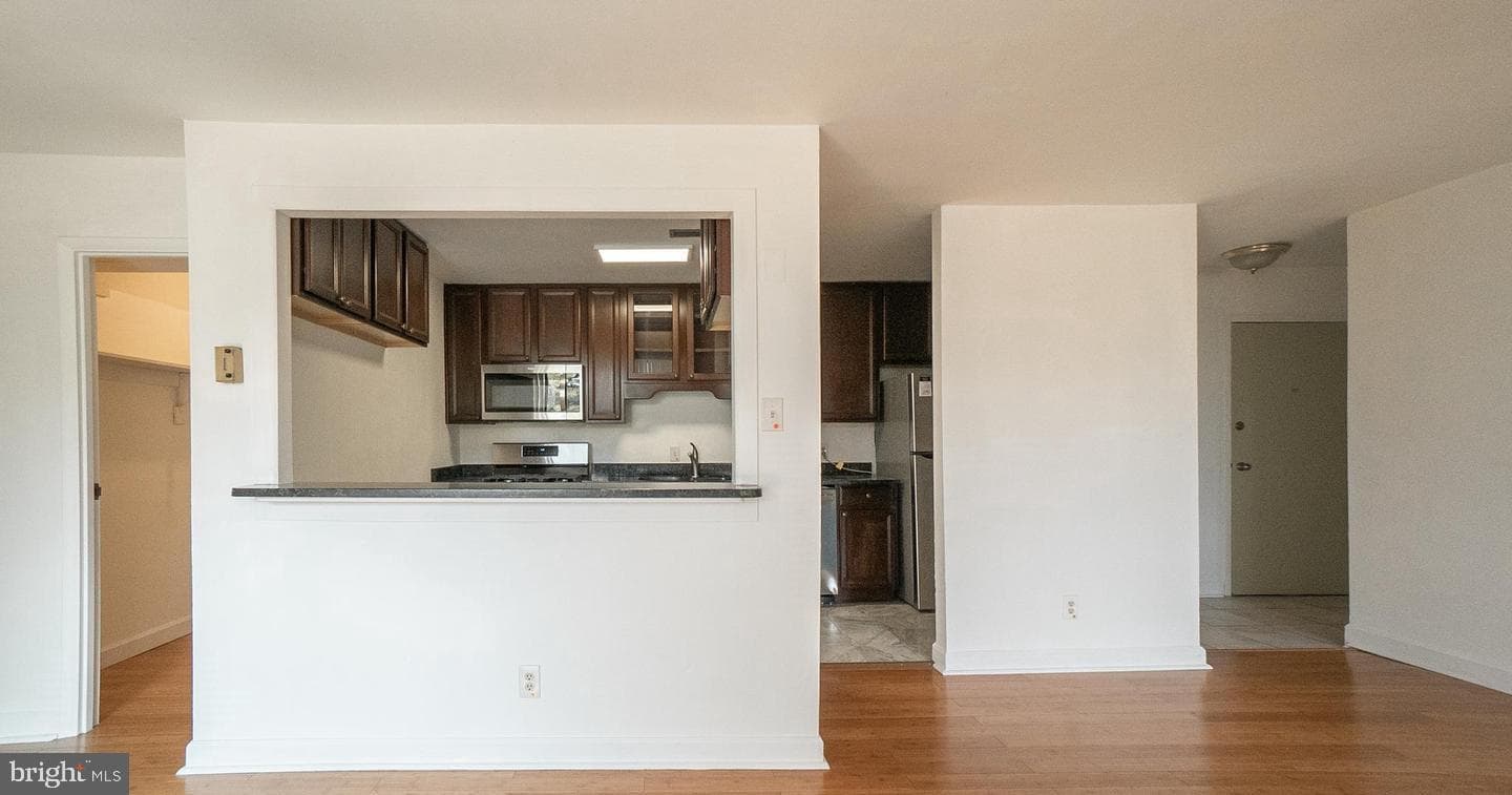525 N Armistead Street N #302 photo 18