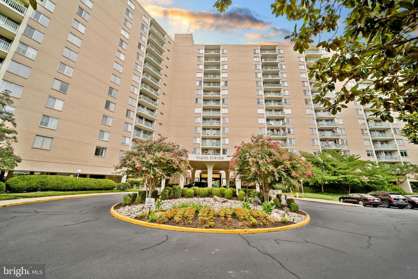 501 Slaters Lane #1001 photo 3
