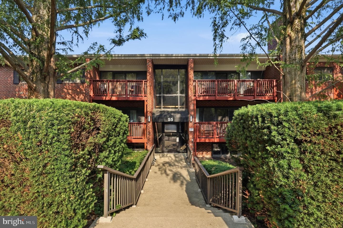 55 Skyhill Road #202, Alexandria