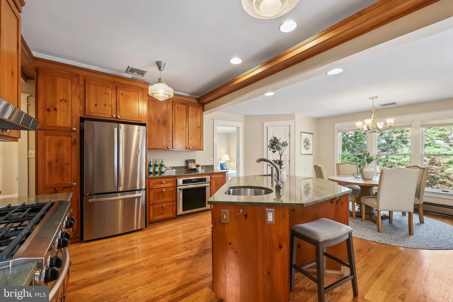 605 Johnston Place photo 18