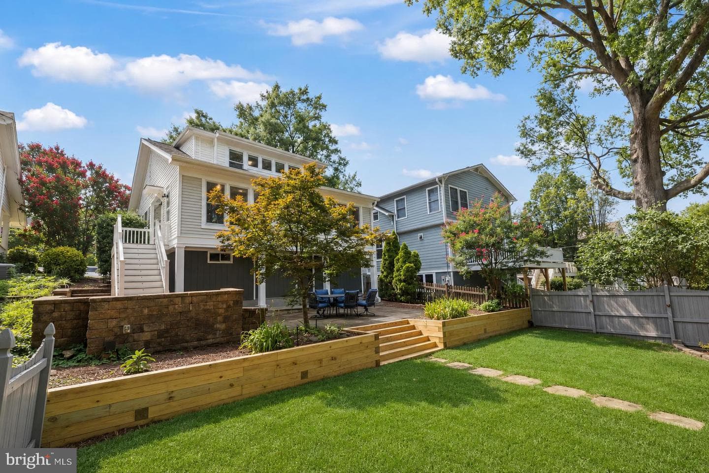 605 Johnston Place photo 46