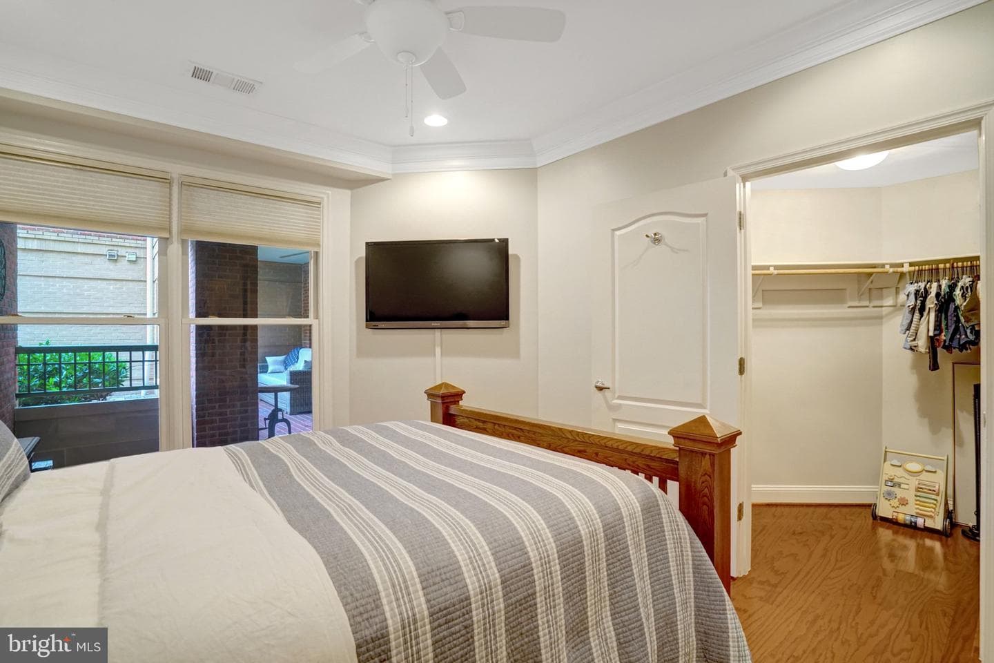 1115 Cameron Street #117 photo 30