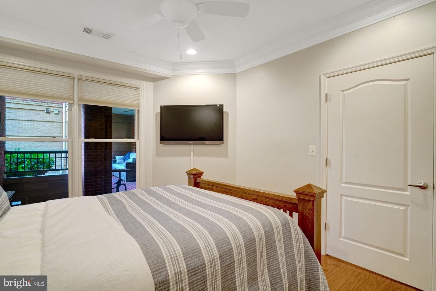 1115 Cameron Street #117 photo 31
