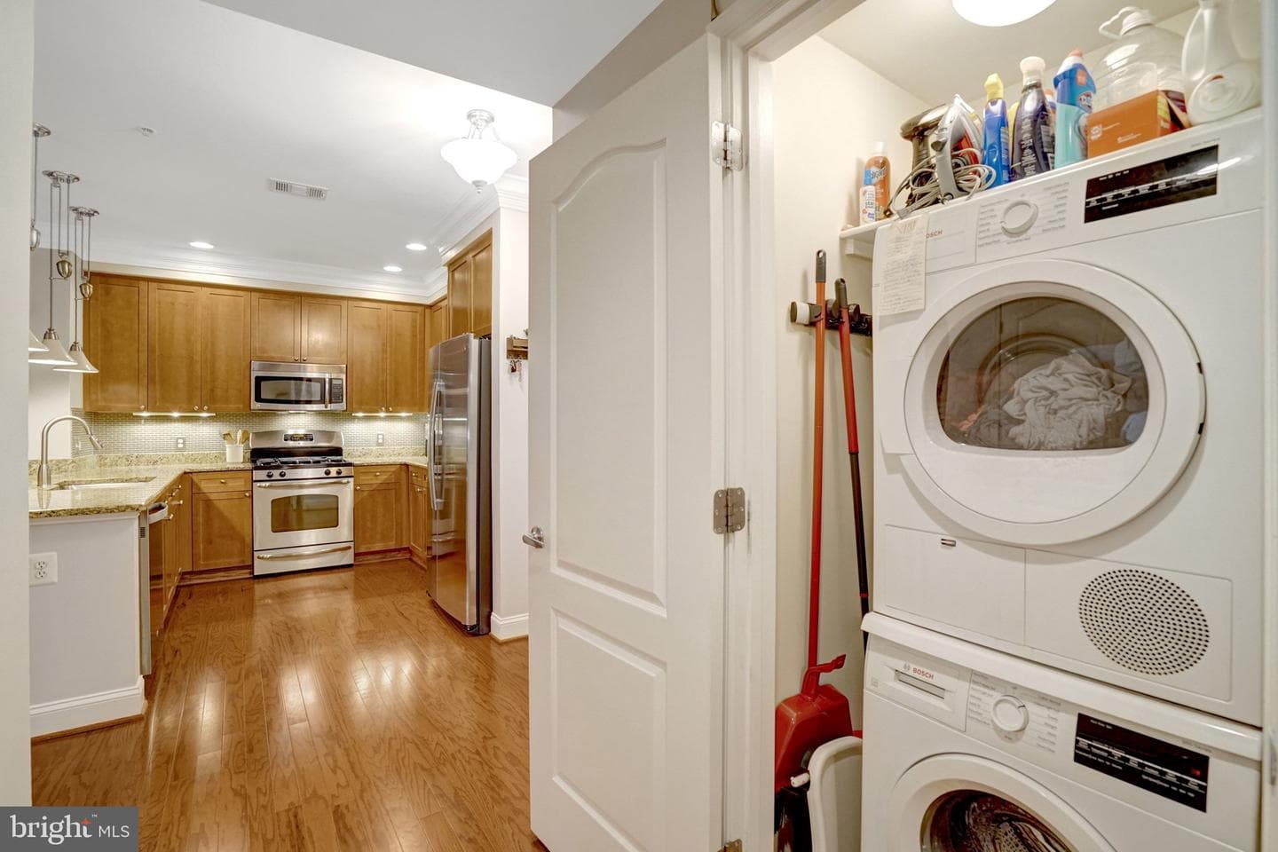 1115 Cameron Street #117 photo 41