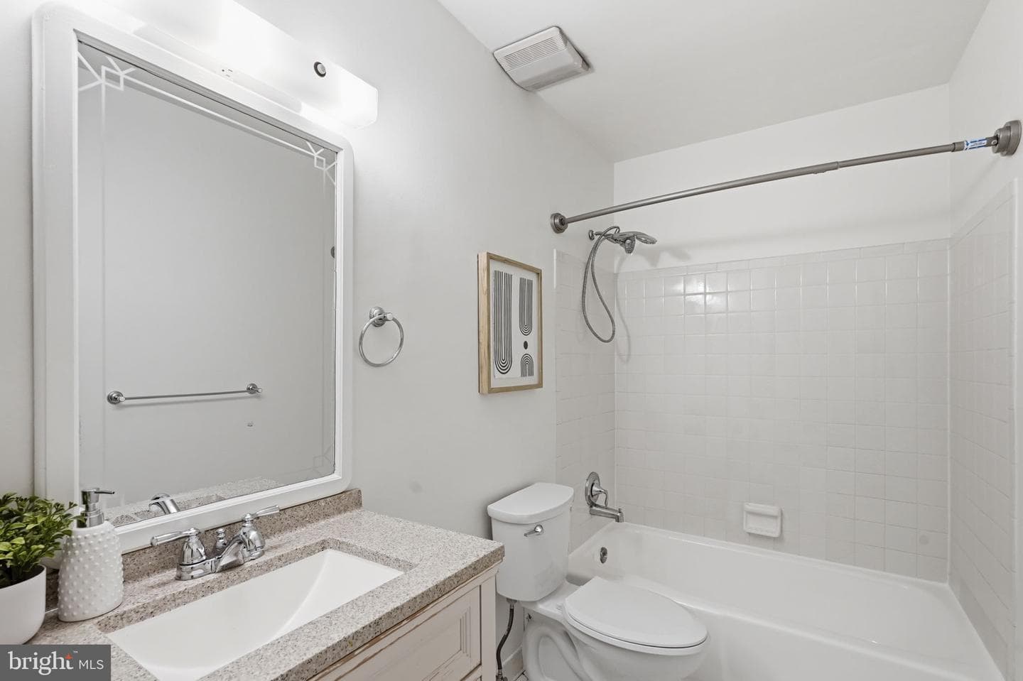 5902 Mayflower Court photo 22