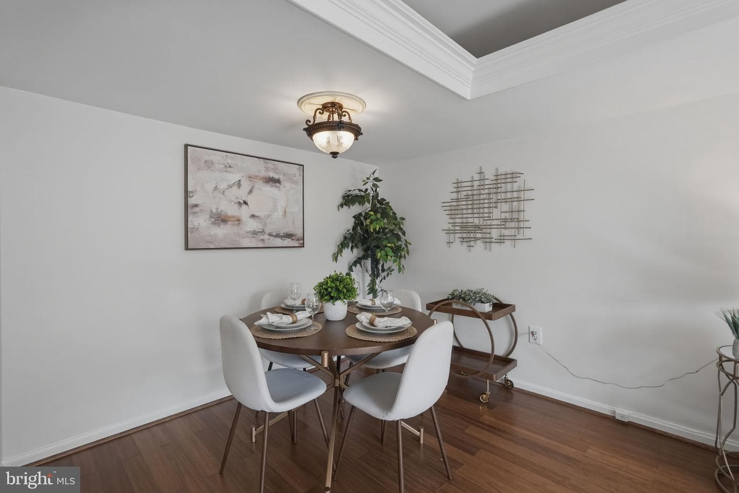 5902 Mayflower Court photo 7