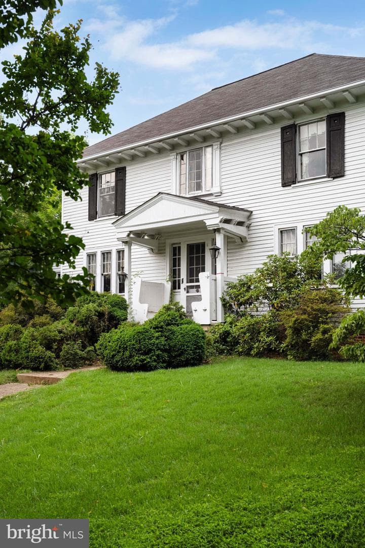 1803 Orchard Street photo 6