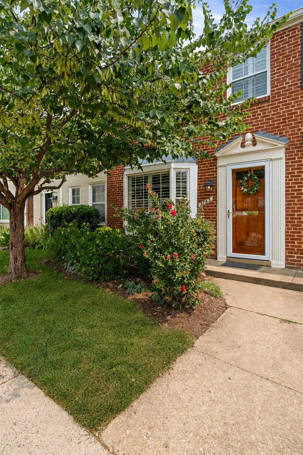 3753 Jason Avenue photo 39