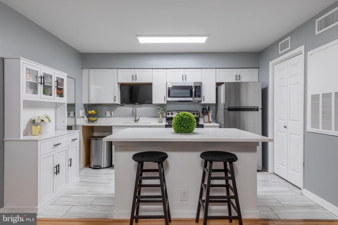 3312 Wyndham Circle #306, Alexandria