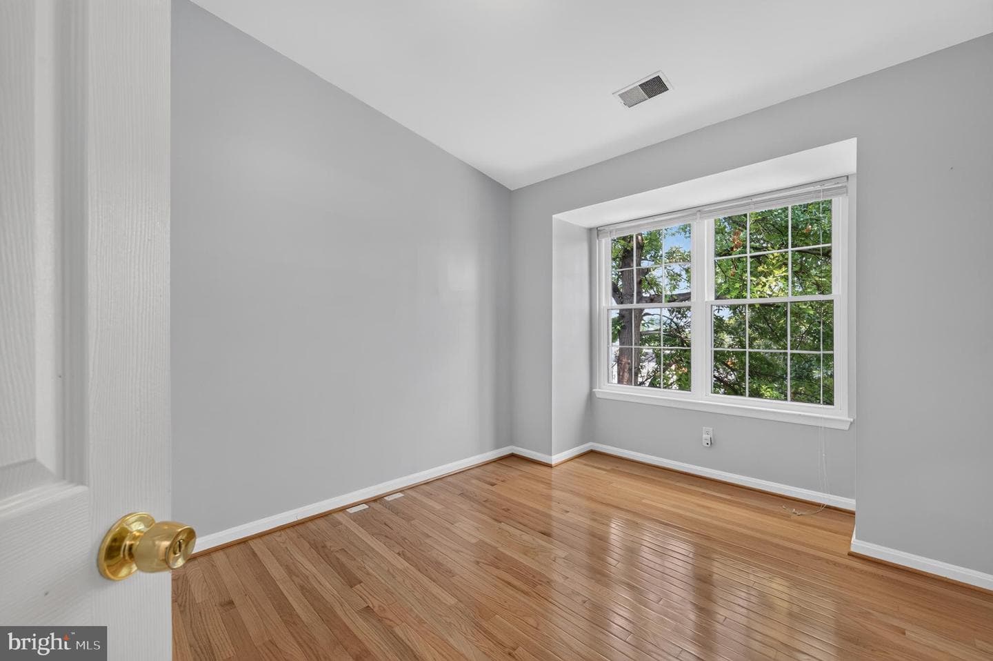 122 Sanborn Place photo 38