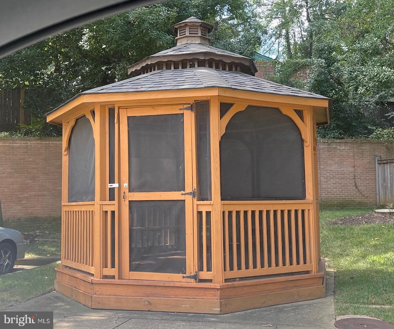 122 Sanborn Place photo 47