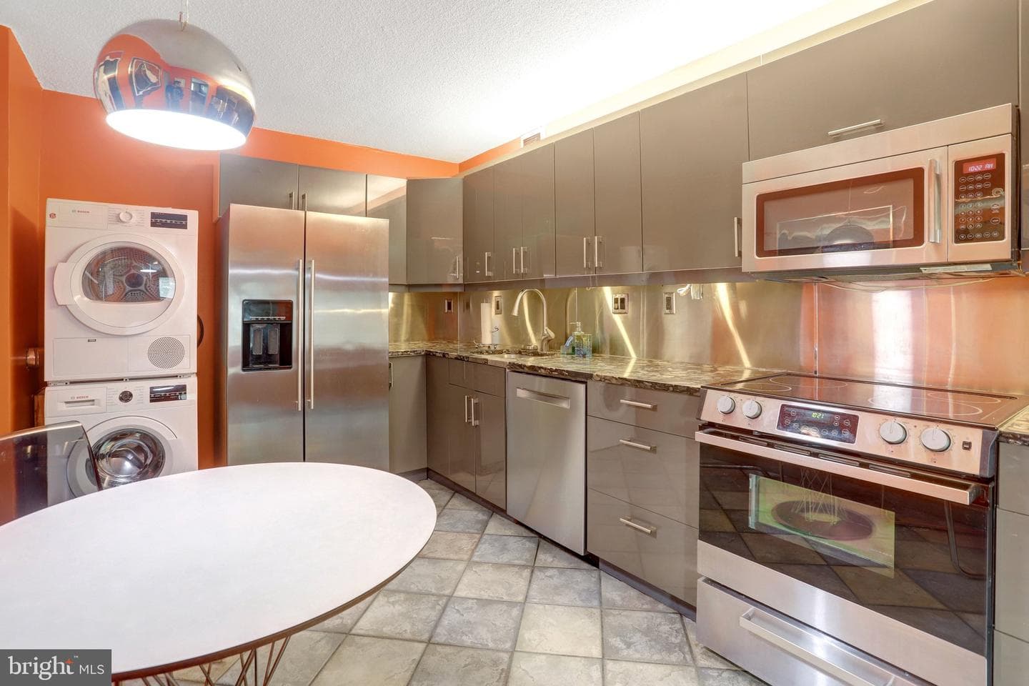 309 Yoakum Parkway #616 photo 16